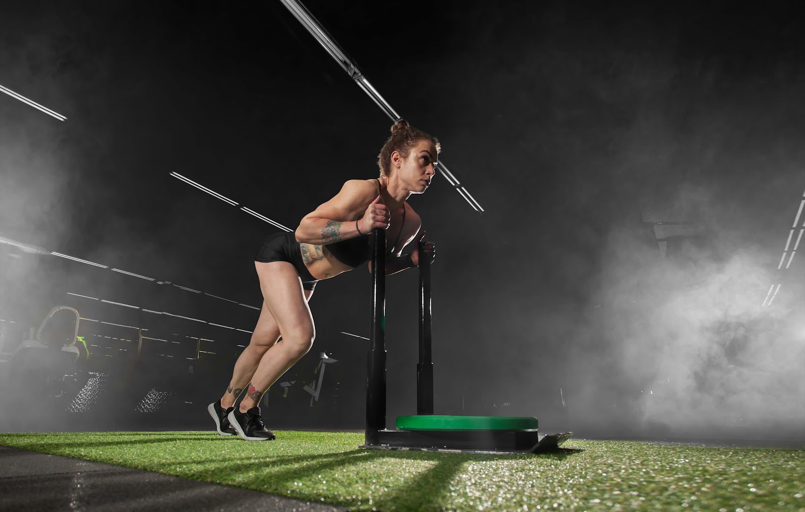 Tênis para Hyrox: como escolher um modelo para corrida, sled, burpee e wall ball